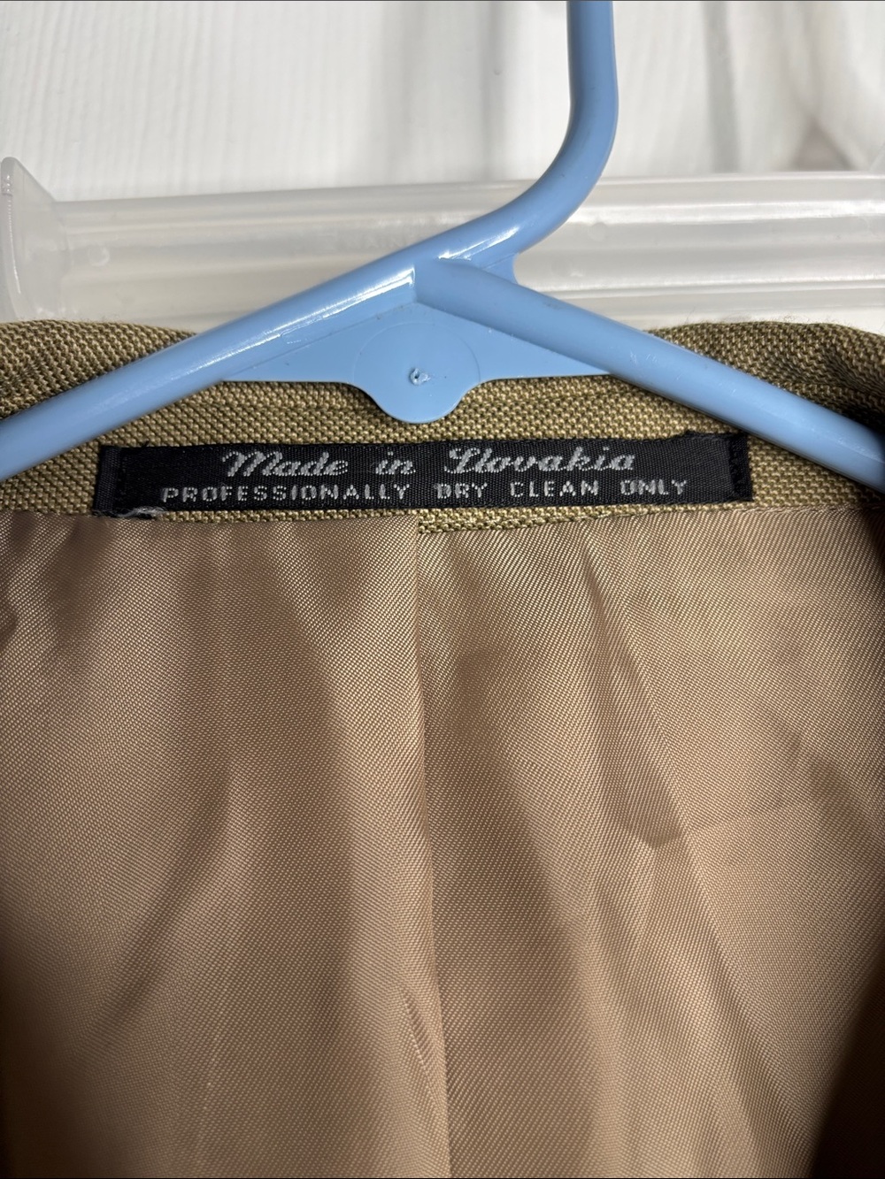 Men's Two-Piece Suit in Olive - Picture 6 of 13